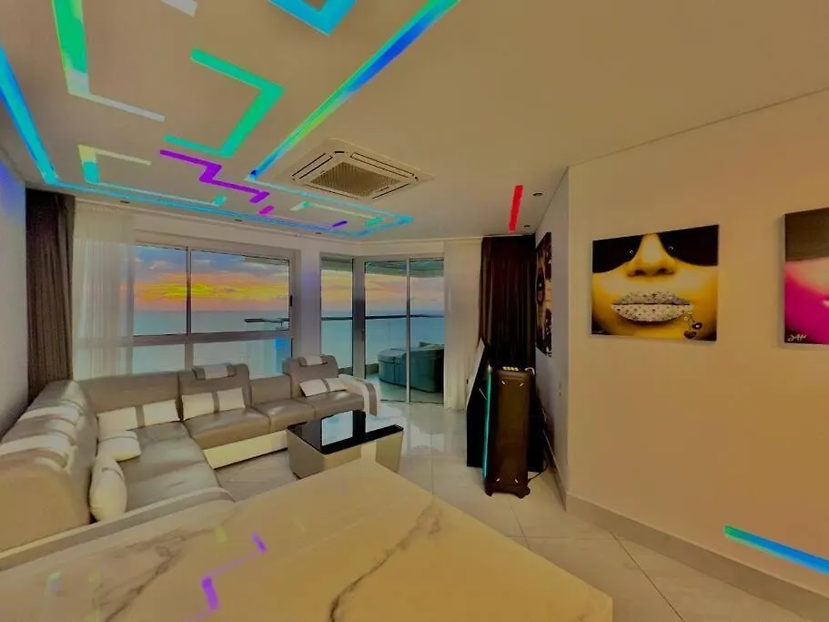 Guest Friendly 3 Bedroom Beachfront Cartagena 0*,