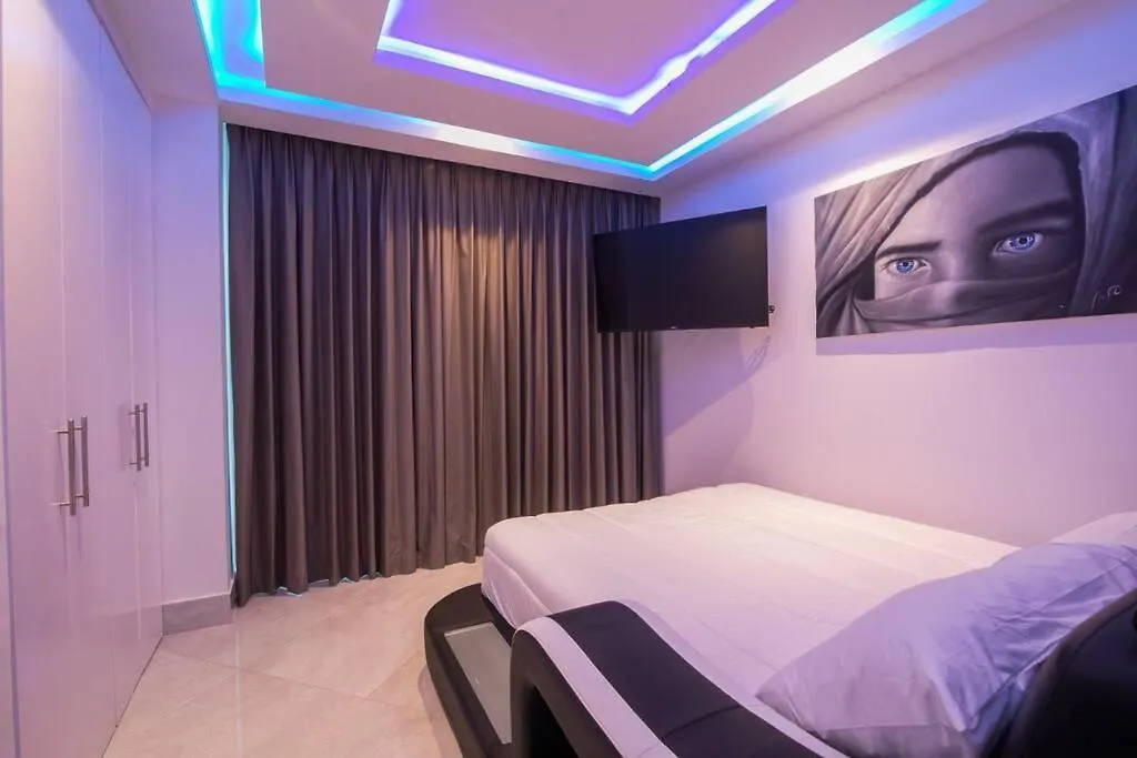 Guest Friendly 3 Bedroom Beachfront Cartagena 0*,