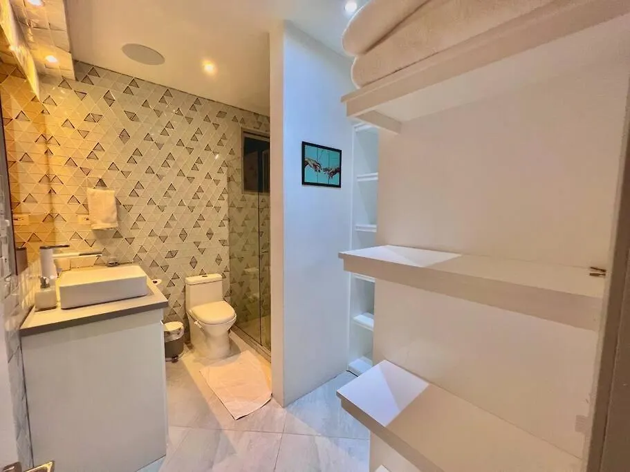 Guest Friendly 3 Bedroom Beachfront Cartagena 0*,