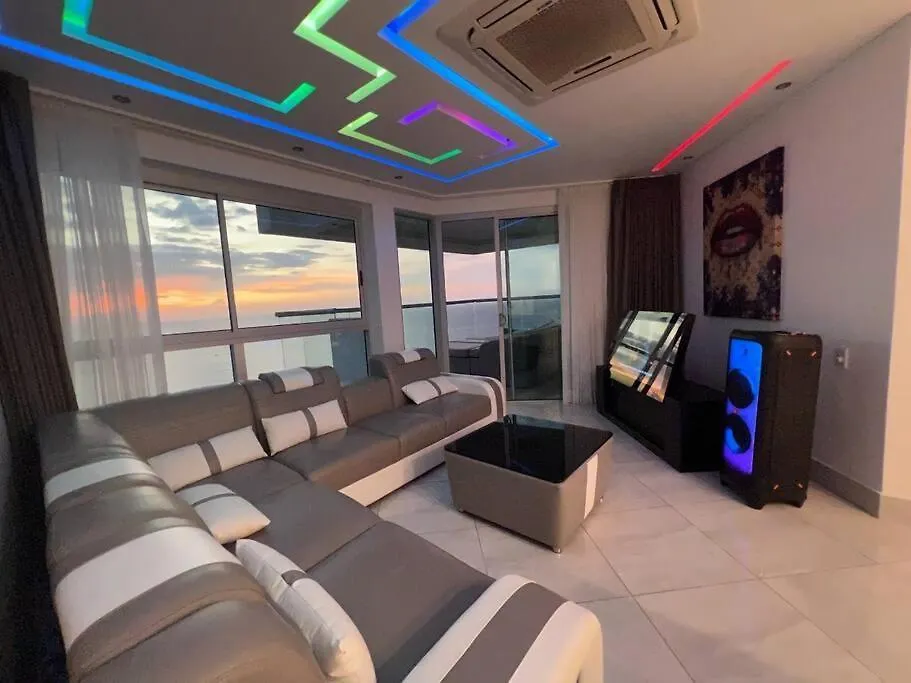 Guest Friendly 3 Bedroom Beachfront Cartagena